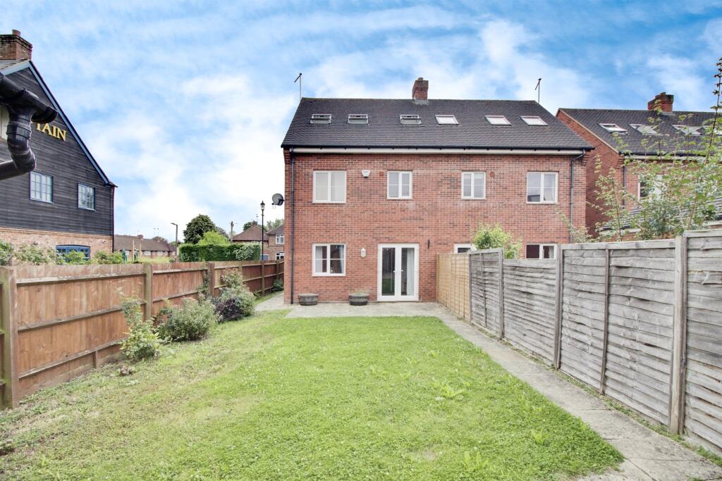Additional property image - Cole Green Lane, Welwyn Garden City