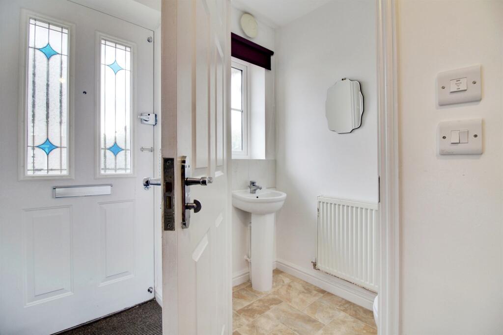 Additional property image - Cole Green Lane, Welwyn Garden City