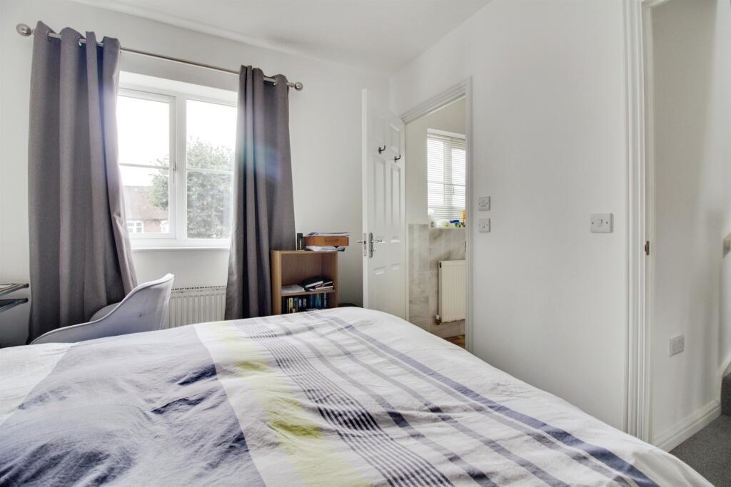 Additional property image - Cole Green Lane, Welwyn Garden City