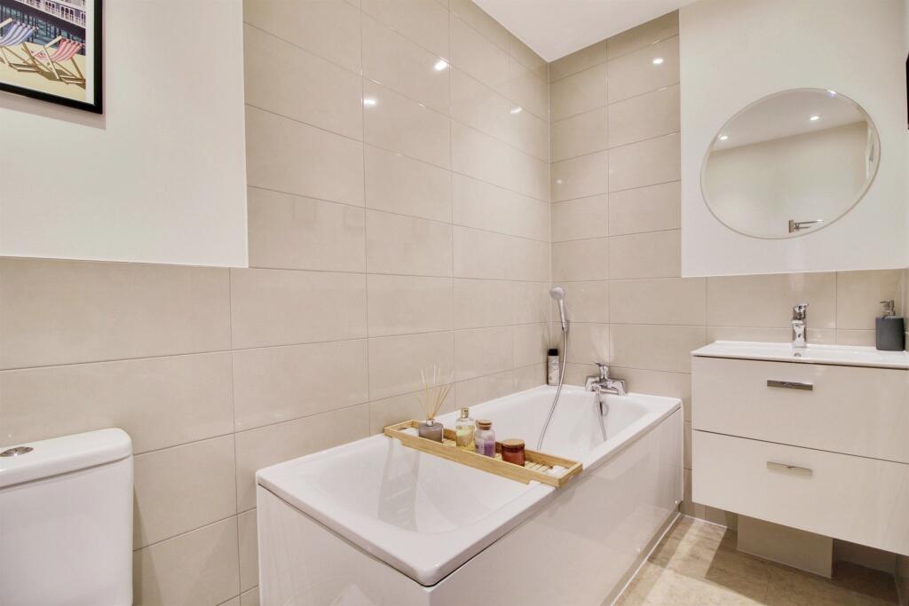 Additional property image - Bessemer Road, WELWYN GARDEN CITY
