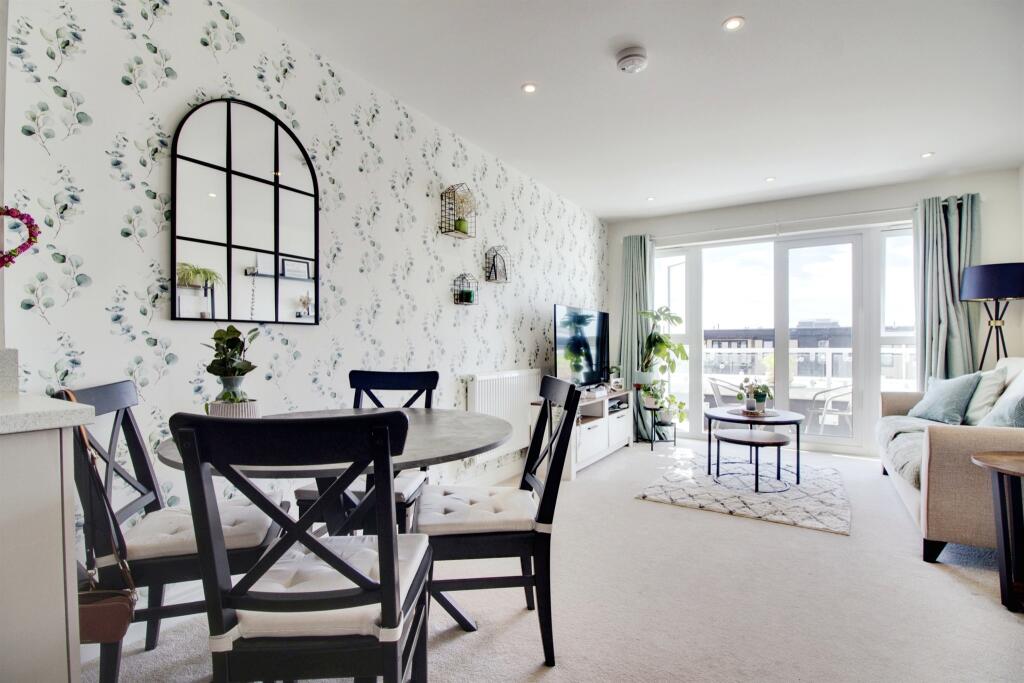 Additional property image - Bessemer Road, WELWYN GARDEN CITY