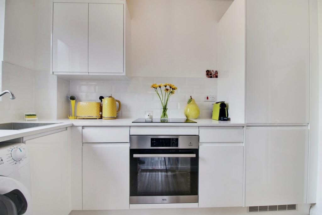 Additional property image - Forresters Drive, Welwyn Garden City