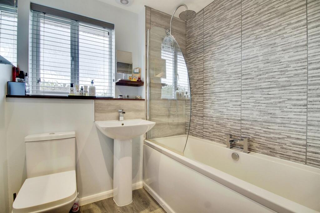 Additional property image - Heathcroft, Welwyn Garden City