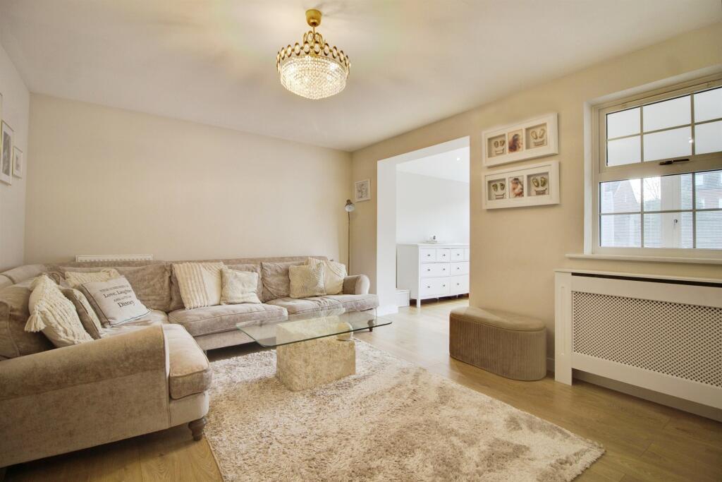 Additional property image - Langstone Ley, WELWYN GARDEN CITY