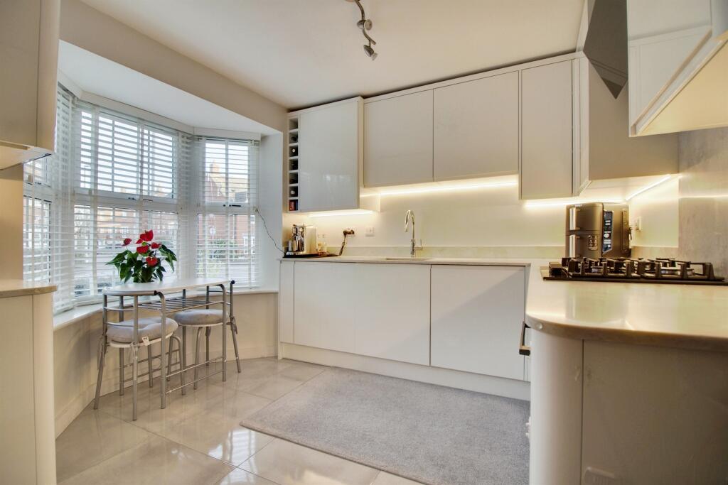 Additional property image - Langstone Ley, WELWYN GARDEN CITY