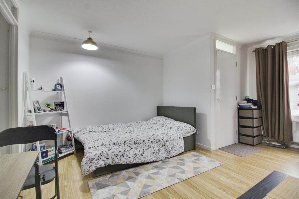 Additional property image - Church Lane, Hatfield