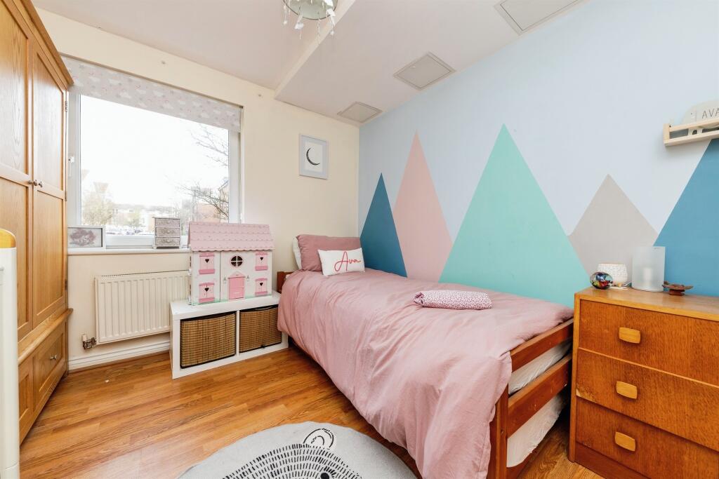 Additional property image - Eddington Crescent, WELWYN GARDEN CITY