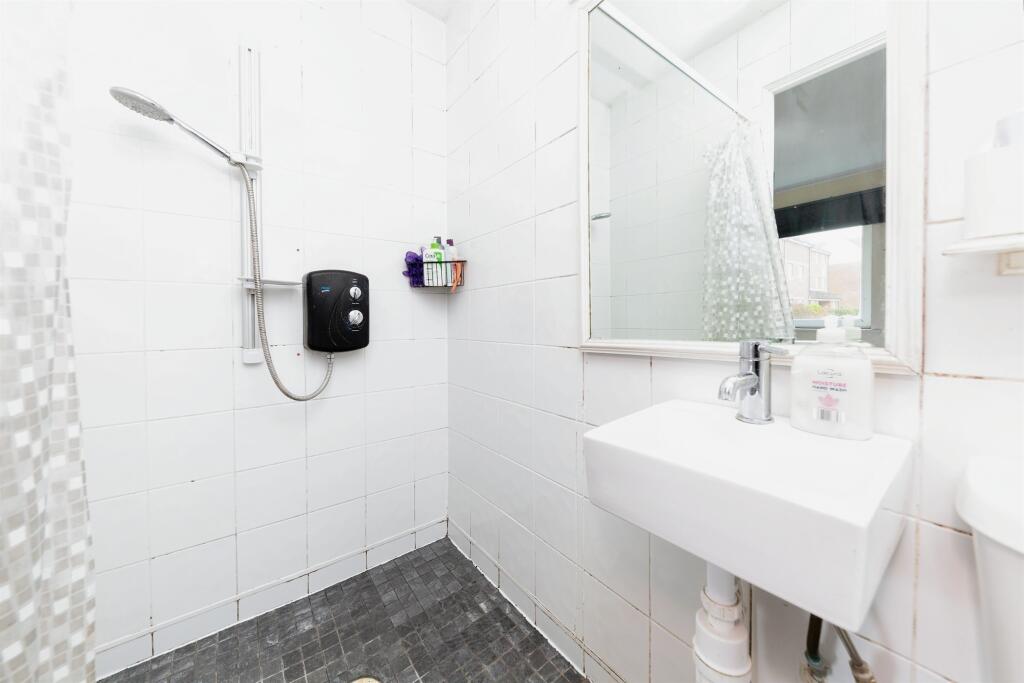 Additional property image - Eddington Crescent, WELWYN GARDEN CITY