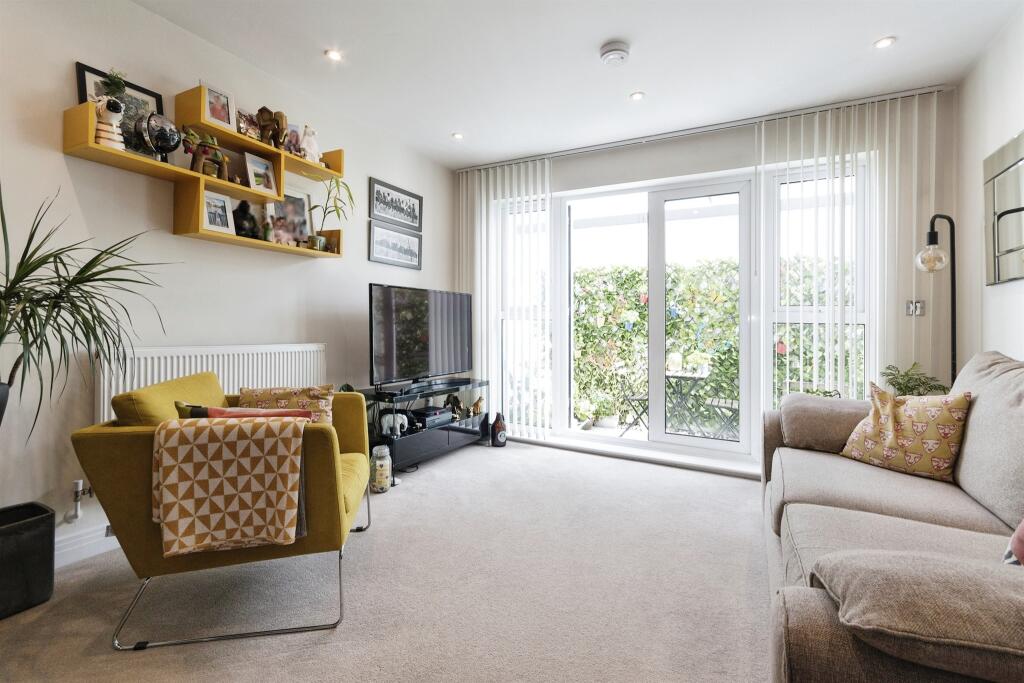 Additional property image - Bessemer Road, Welwyn Garden City