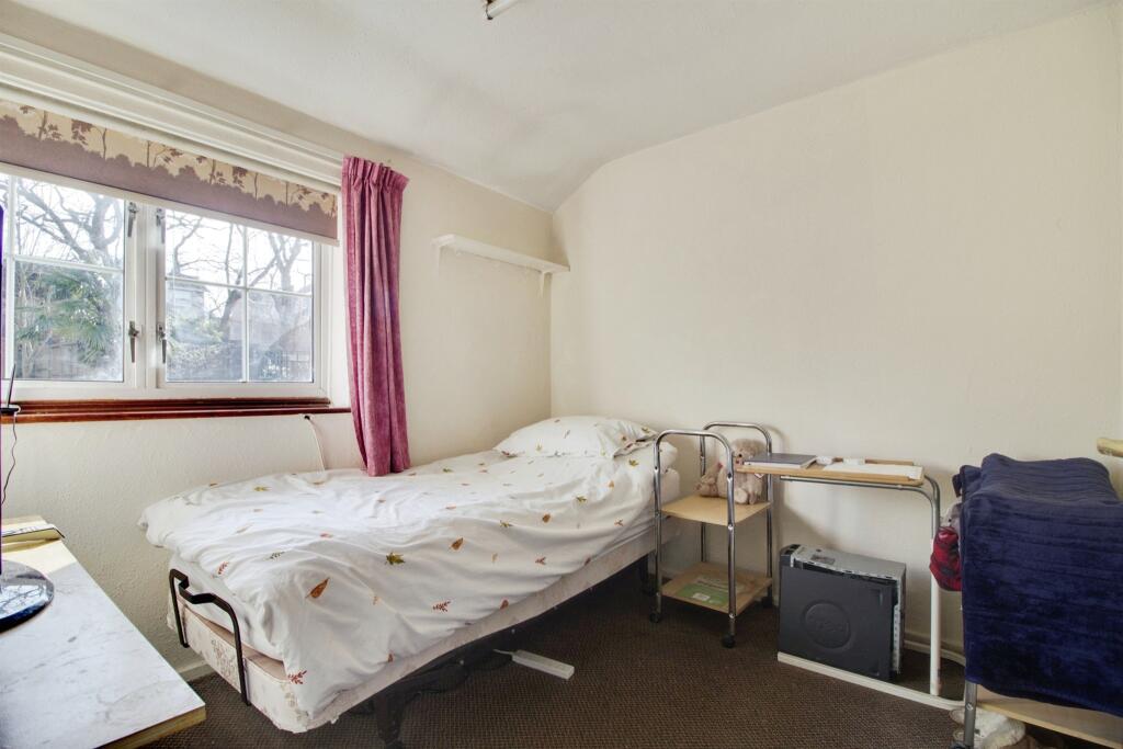Additional property image - Haldens, Welwyn Garden City