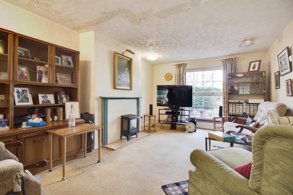 Additional property image - Haldens, Welwyn Garden City