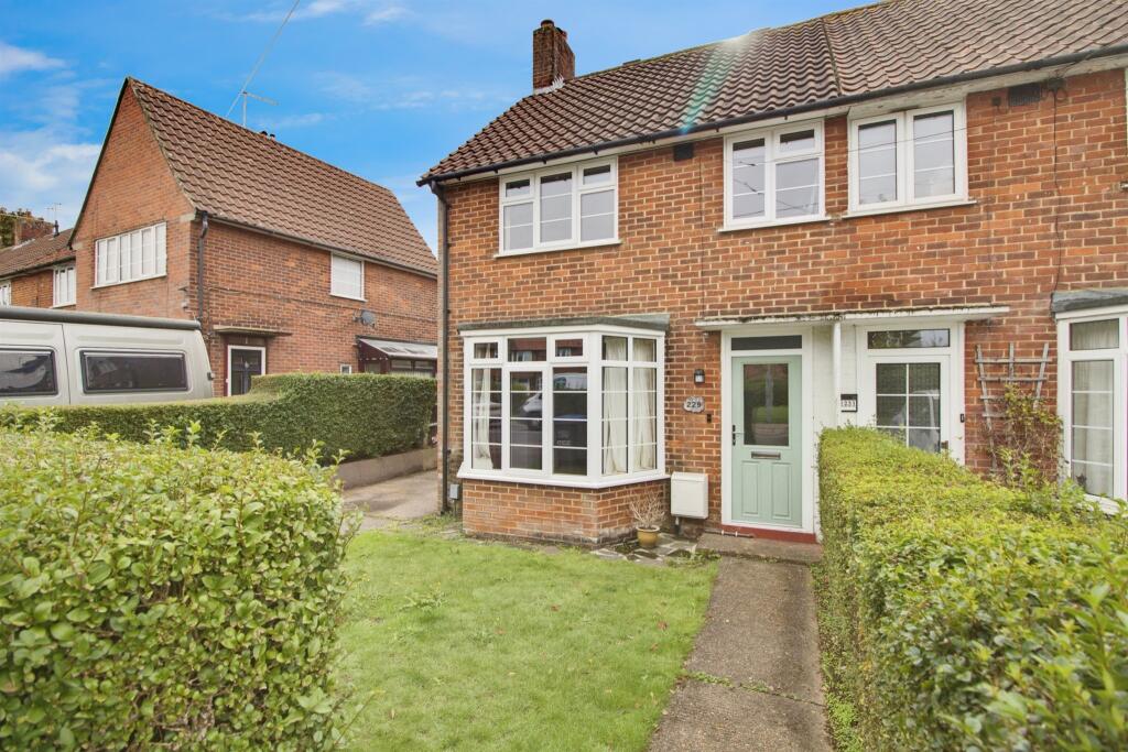 Main image of property: Handside Lane, WELWYN GARDEN CITY