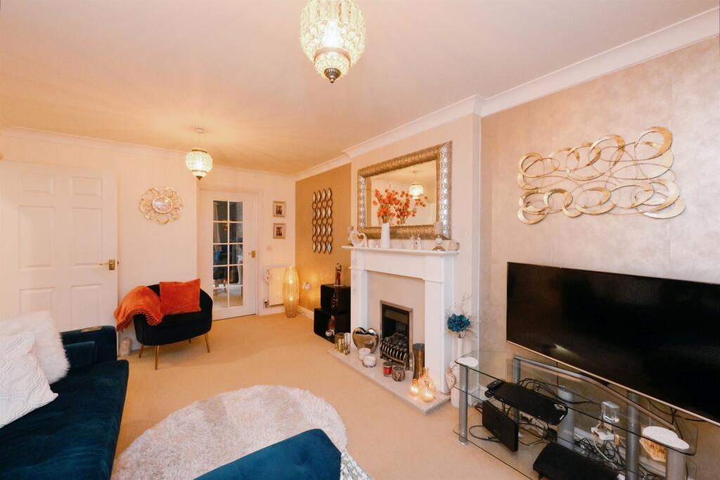 Additional property image - Lavender Close, Hatfield