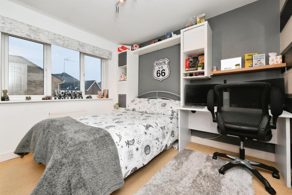 Additional property image - Lavender Close, Hatfield