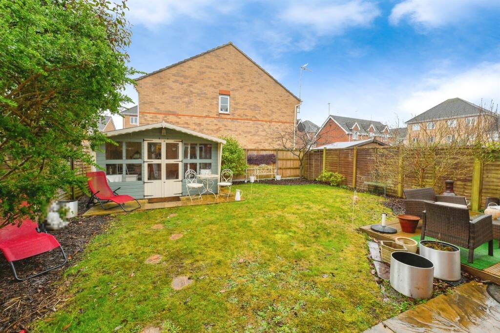 Additional property image - Lavender Close, Hatfield