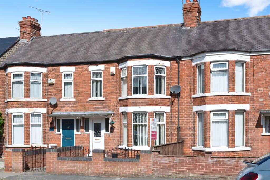 Main image of property: Boothferry Road, HULL