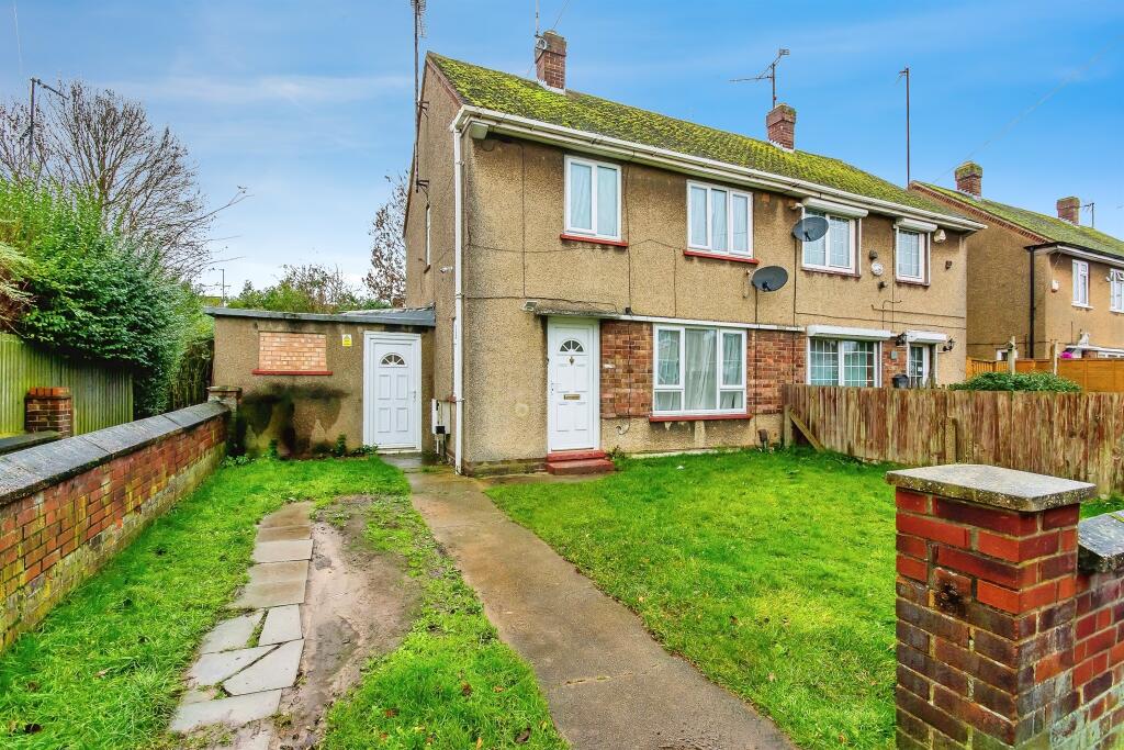 2 bedroom semidetached house for sale in Bramley Road, Wisbech, PE13