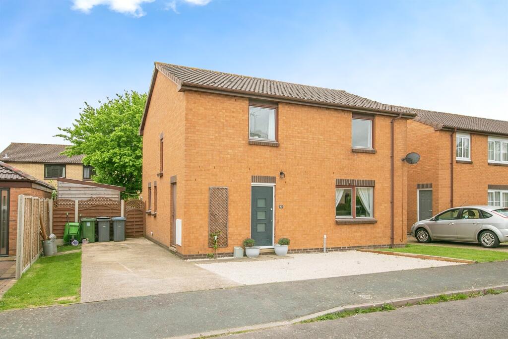 3 bedroom detached house for sale in Fountain Road, Rendlesham