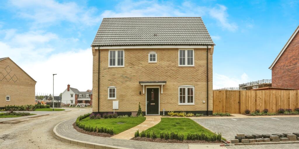 2 bedroom end of terrace house for sale in Grundisburgh Vale