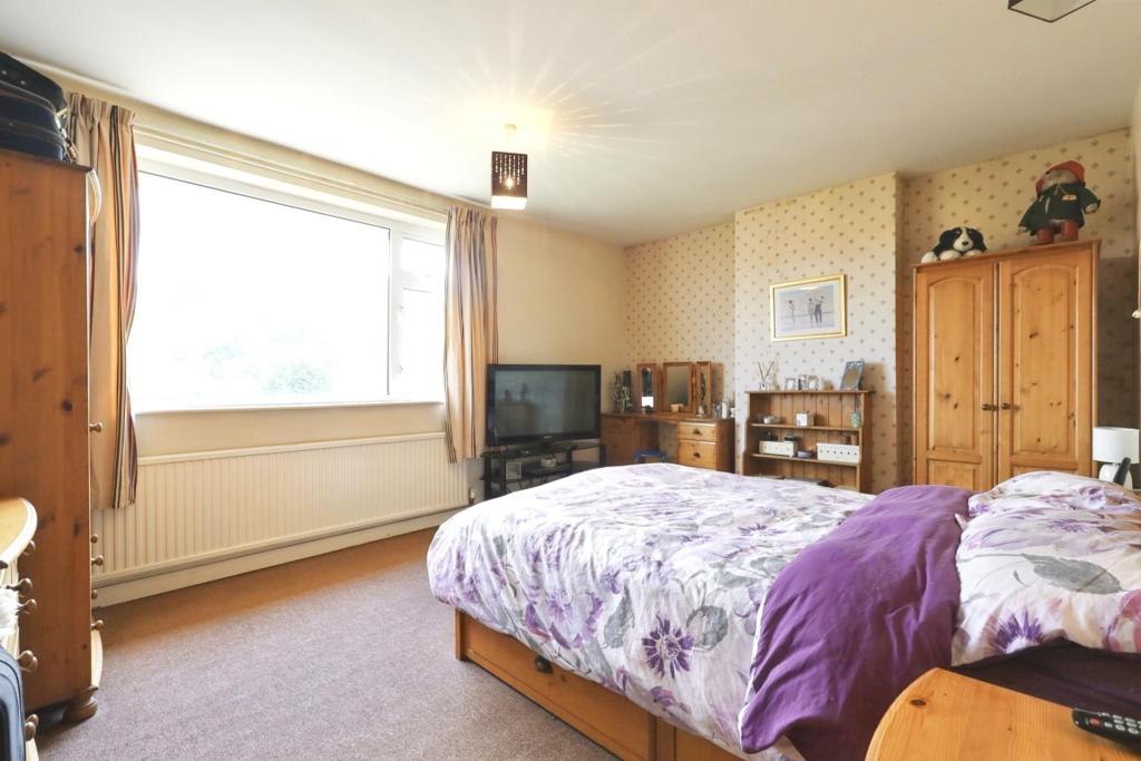 4 bedroom semidetached house for sale in Portland Street, Whitwell