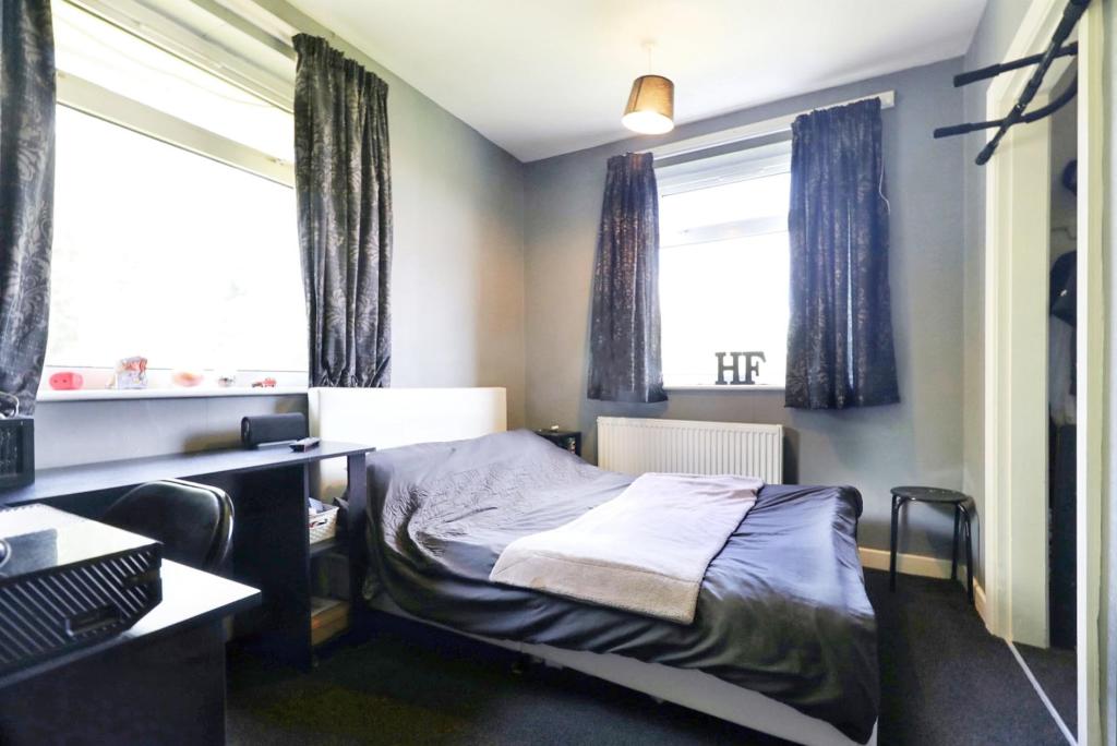 4 bedroom semidetached house for sale in Portland Street, Whitwell