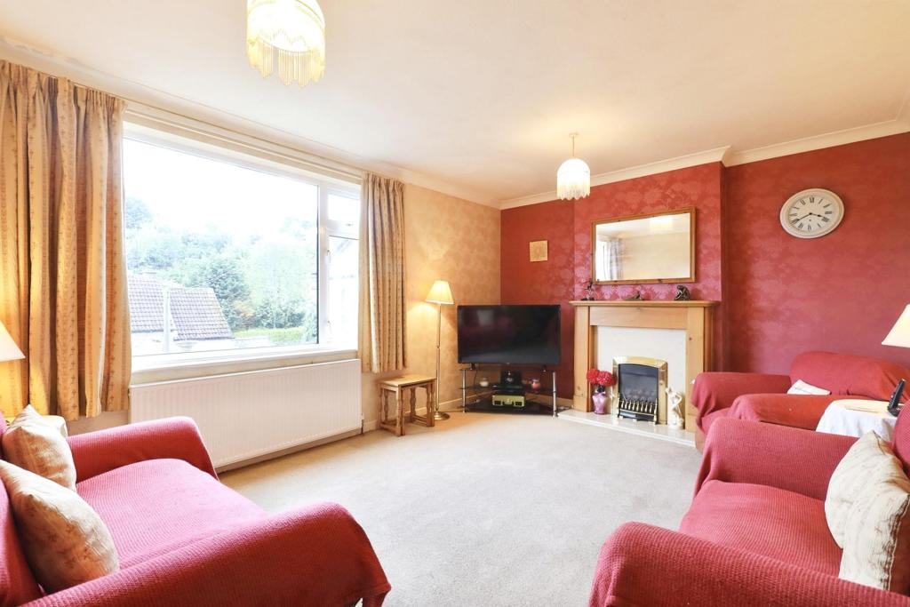 4 bedroom semidetached house for sale in Portland Street, Whitwell