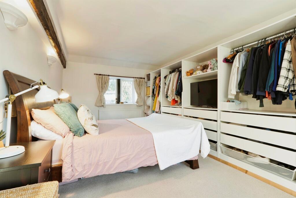 Additional property image - Laburnum Place, Apperley Bridge, Bradford