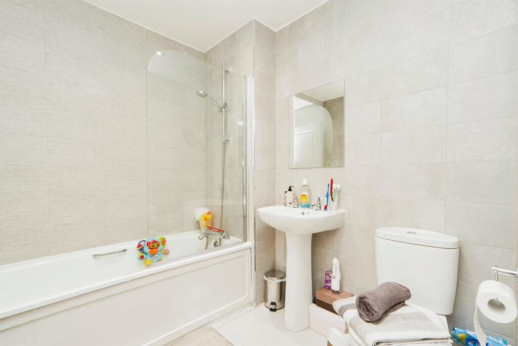 Additional property image - Church Close, Apperley Bridge, Bradford