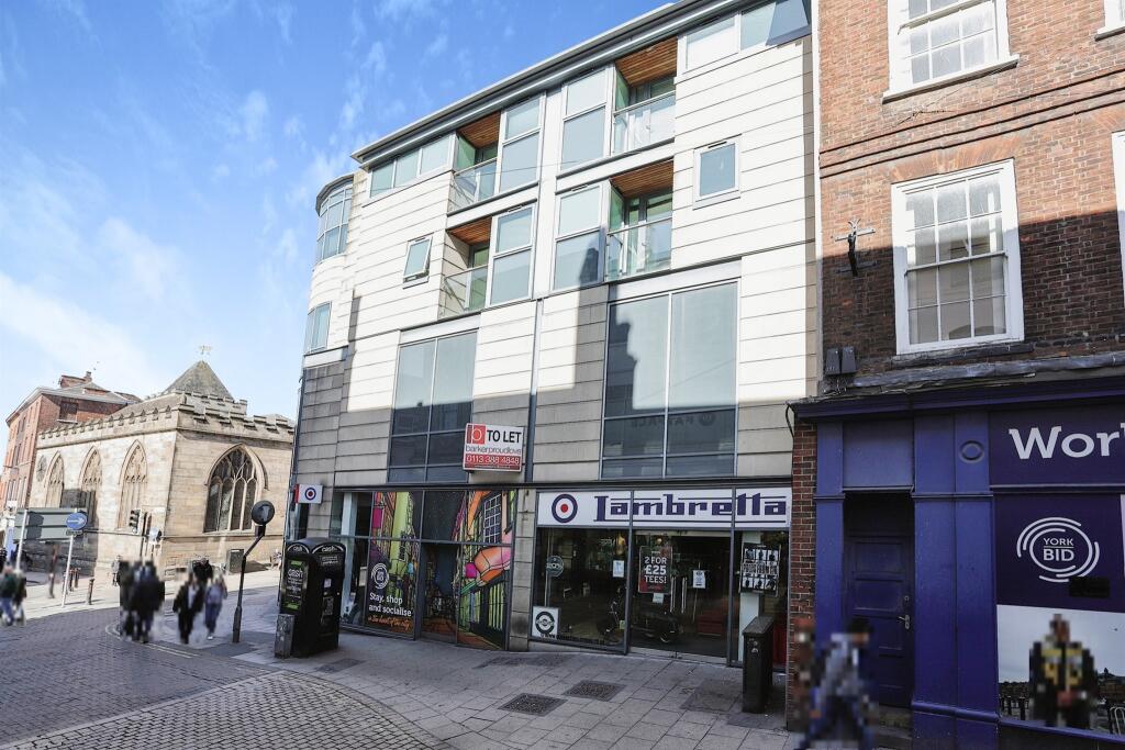 1 bedroom flat for sale in Peter Lane, York, YO1