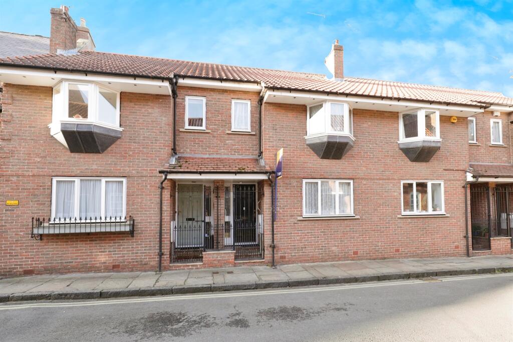 Main image of property: St. Andrewgate, York