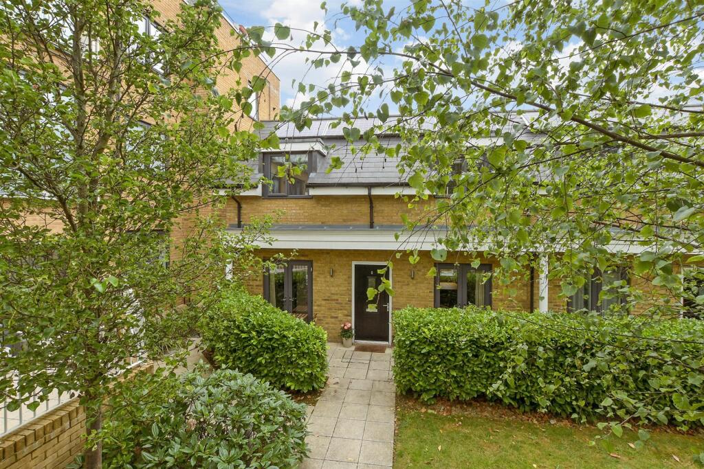 Main image of property: Victoria Road, Horley, Surrey