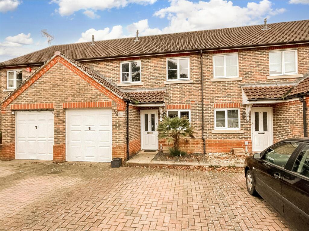 Main image of property: Deer Way, Horsham, West Sussex