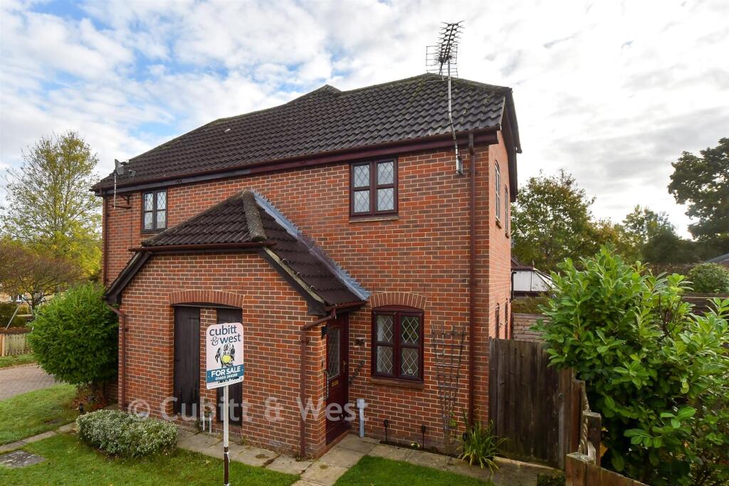 Main image of property: Sloughbrook Close, Horsham, West Sussex