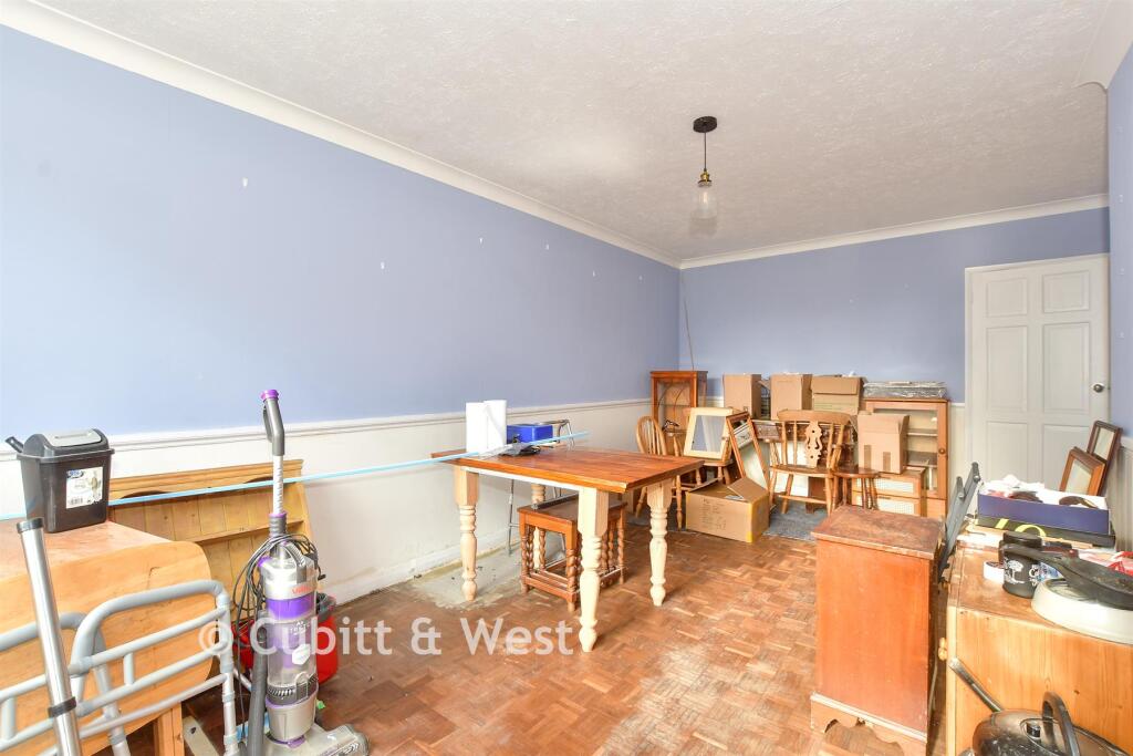 Main image of property: Guildford Road, Horsham, West Sussex