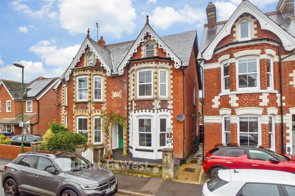 Main image of property: Bedford Road, Horsham, West Sussex