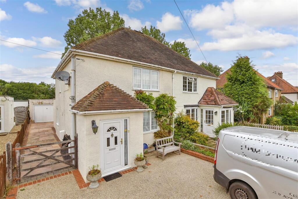 Main image of property: Little Bookham Street, Bookham, Leatherhead, Surrey