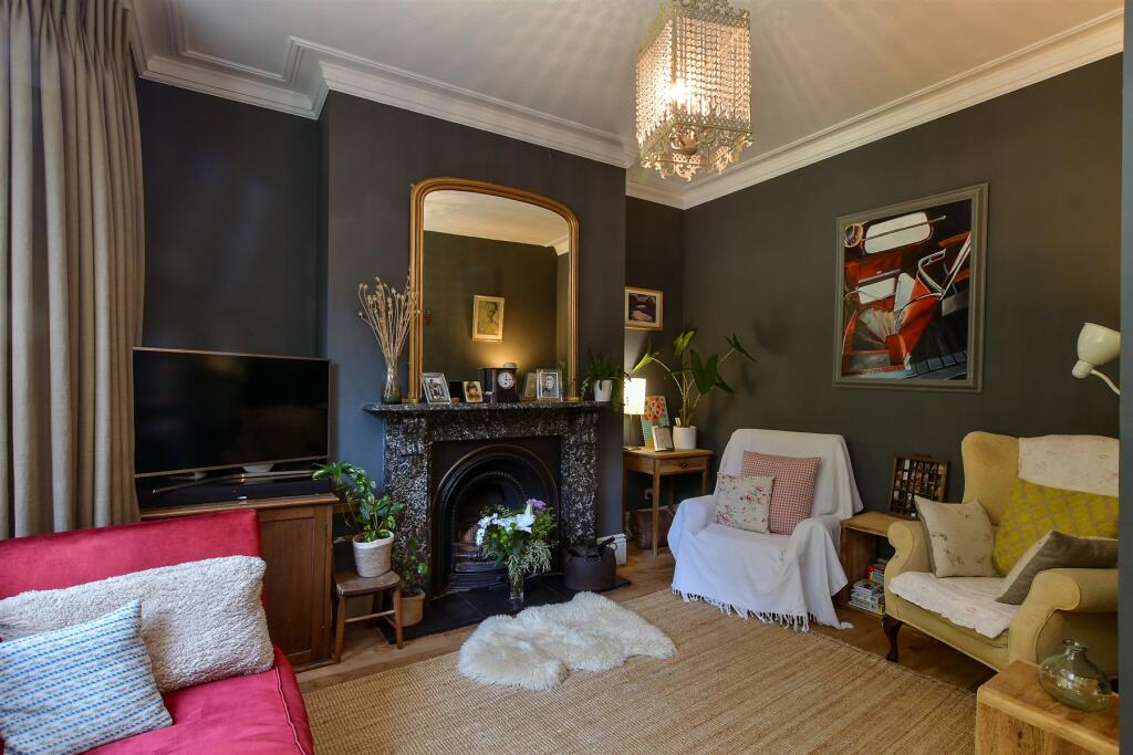 Property image - Wallands Crescent, Lewes, East Sussex