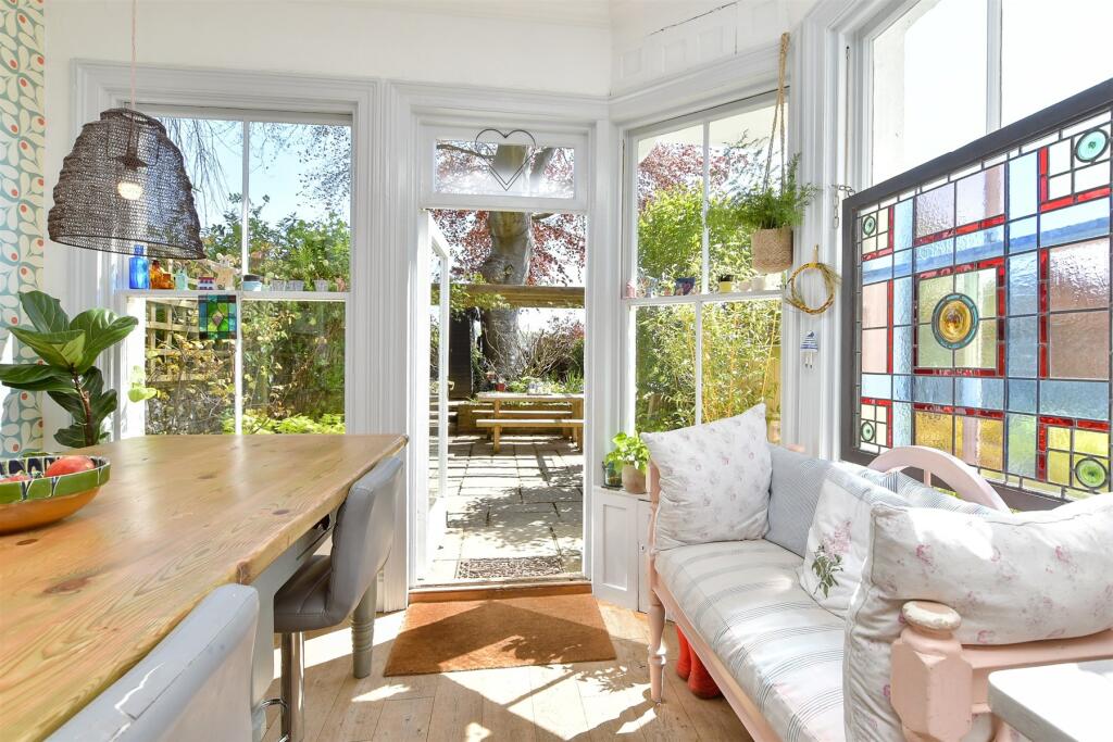 Additional property image - Wallands Crescent, Lewes, East Sussex