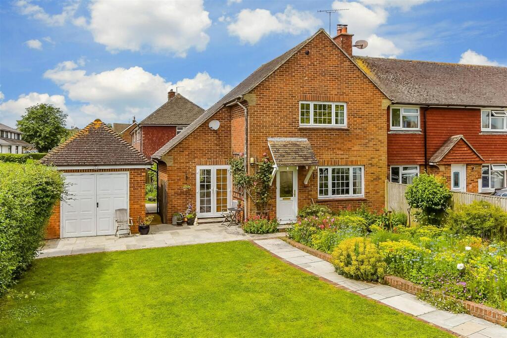 2 bedroom end of terrace house for sale in Anchor Field, Ringmer, Lewes