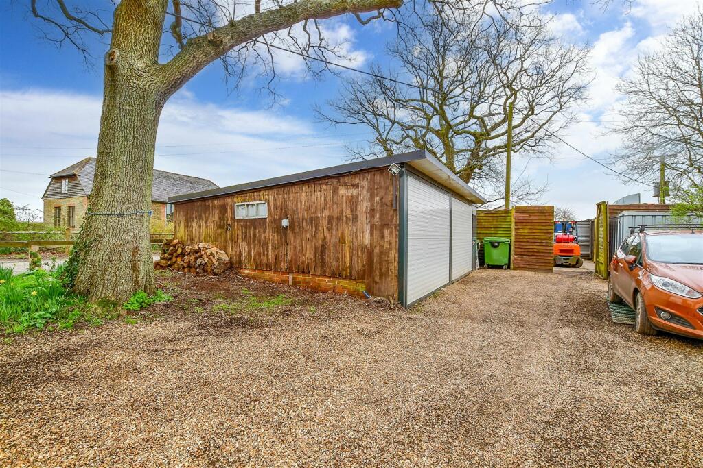 4 bedroom detached house for sale in Harbolets Road, West Chiltington