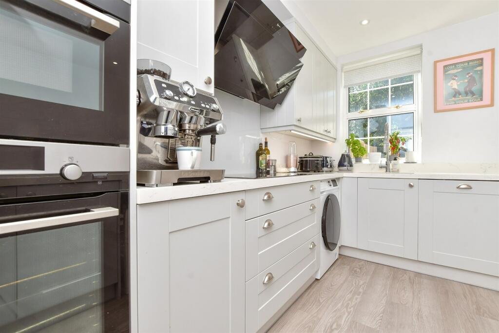 Additional property image - Bynes Road, South Croydon, Surrey