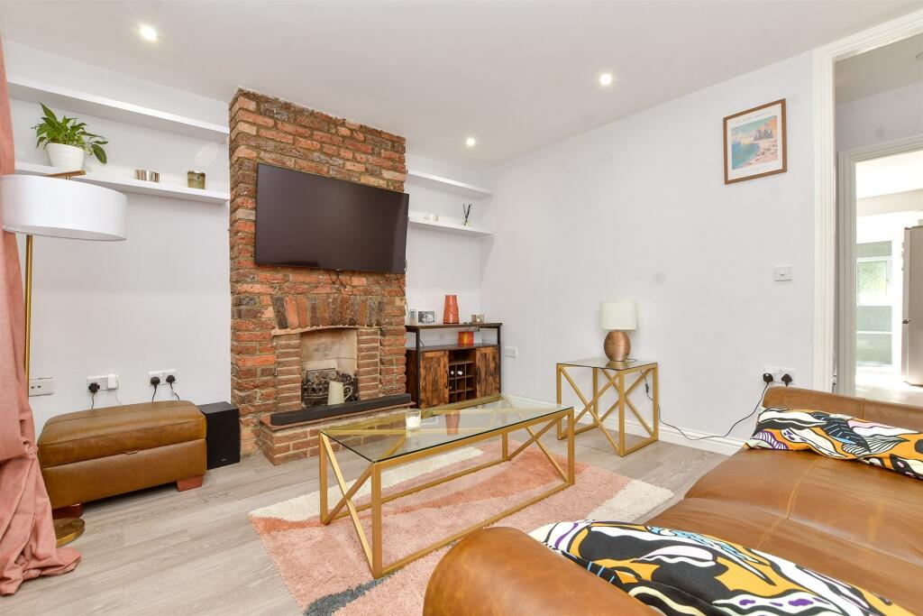 Additional property image - Bynes Road, South Croydon, Surrey