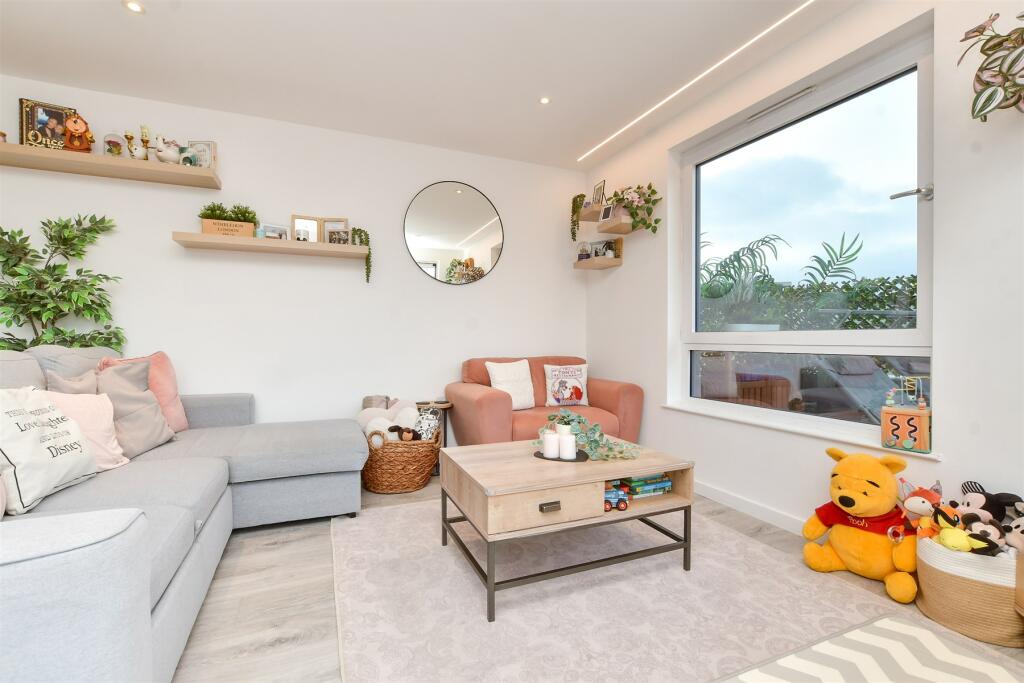 Additional property image - High Street, Purley, Surrey