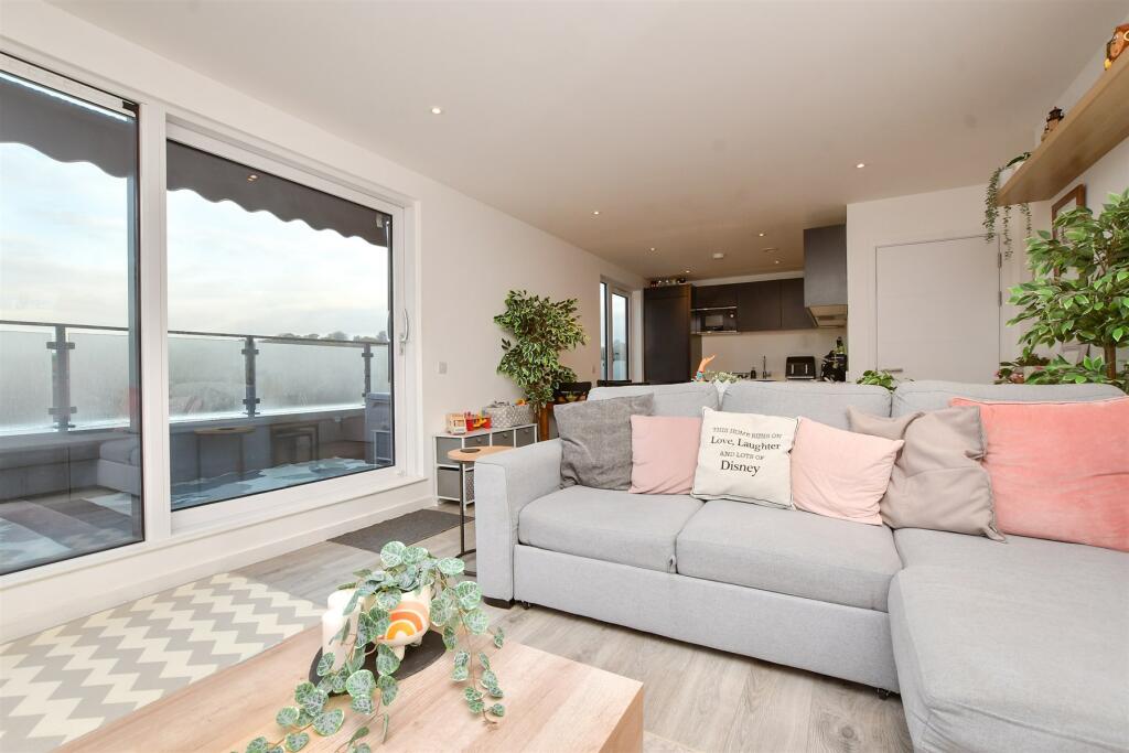 Additional property image - High Street, Purley, Surrey
