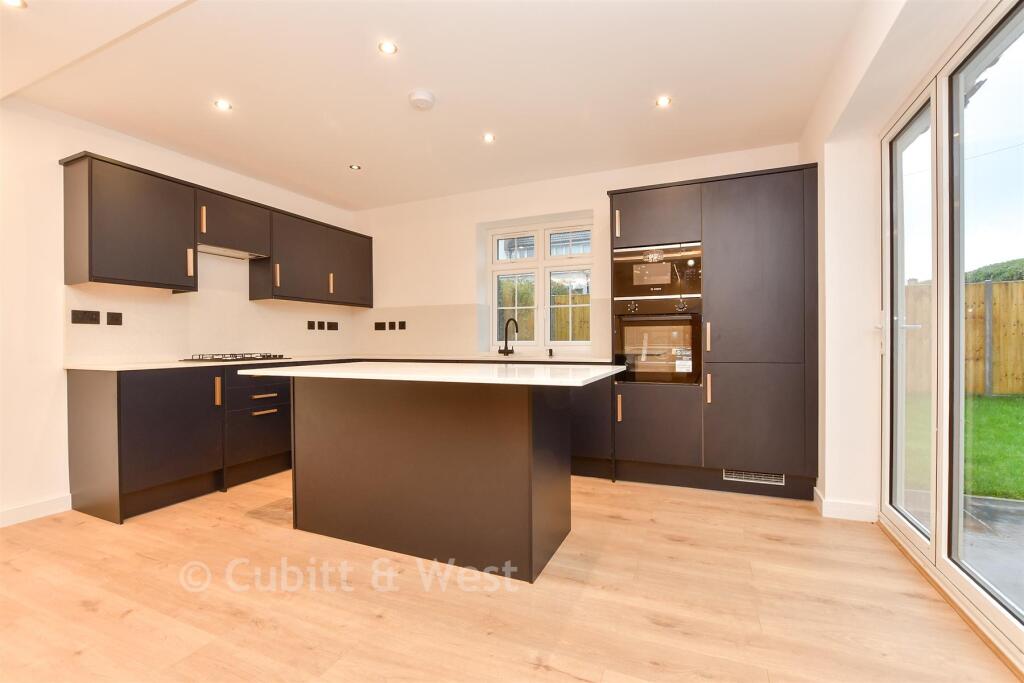 Main image of property: Sundale Avenue, South Croydon, Surrey