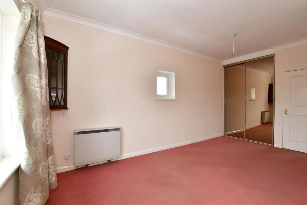 Studio flat for sale in Red Lodge Road, West Wickham, Kent, BR4