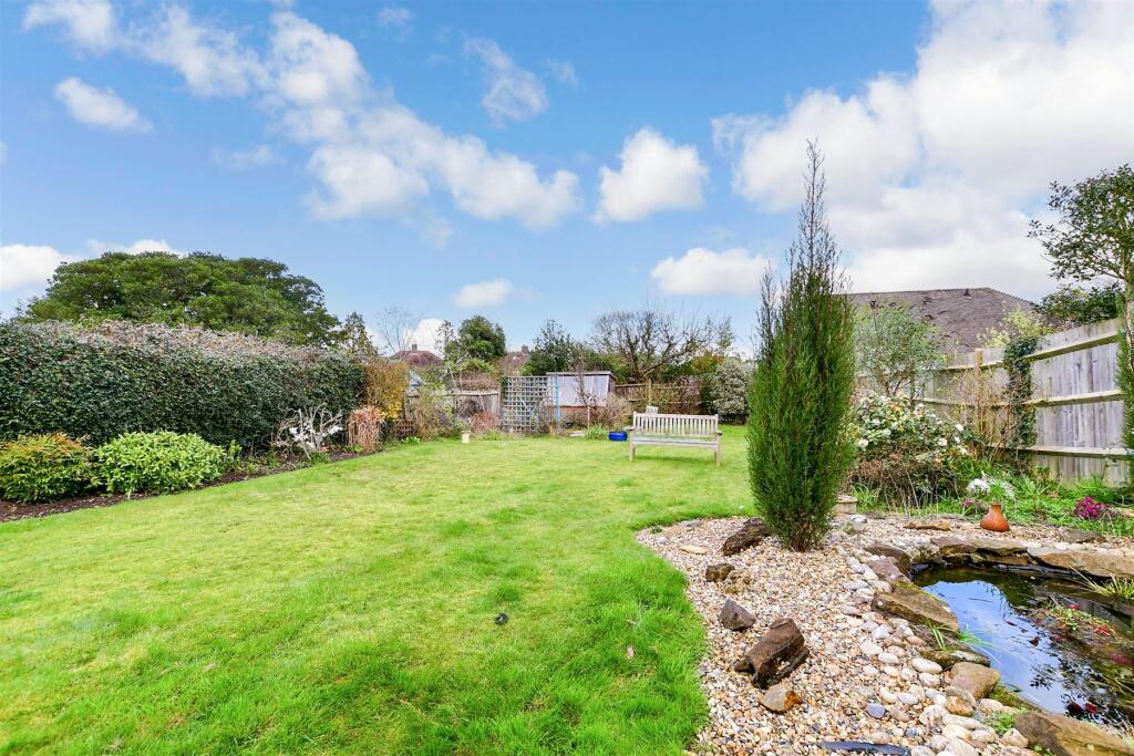 4 bedroom semidetached house for sale in Shirley Church Road, Shirley