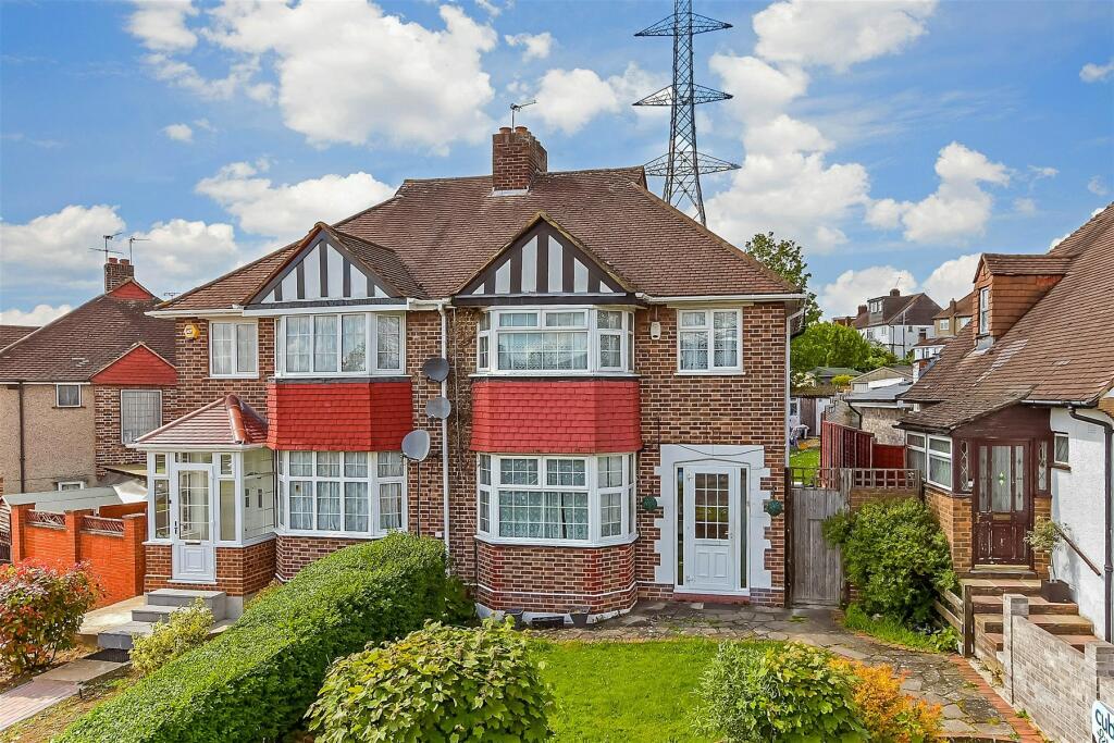 3 bedroom semidetached house for sale in Stonecot Hill, Sutton, Surrey