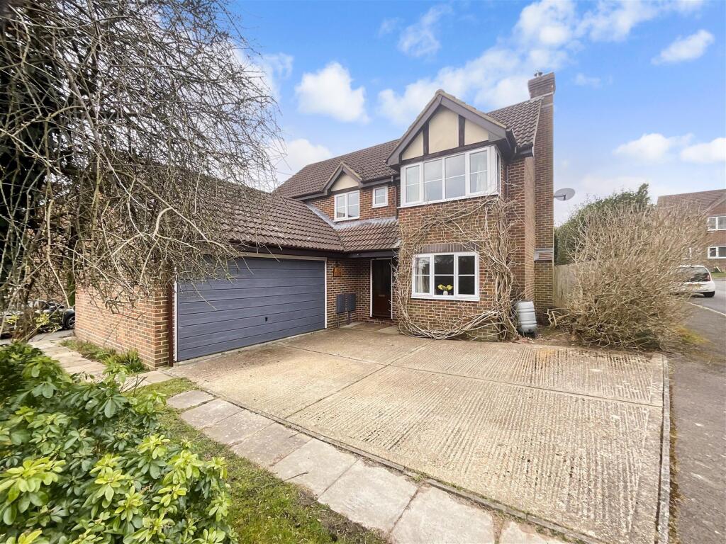 Main image of property: Saunders Close, Uckfield, East Sussex