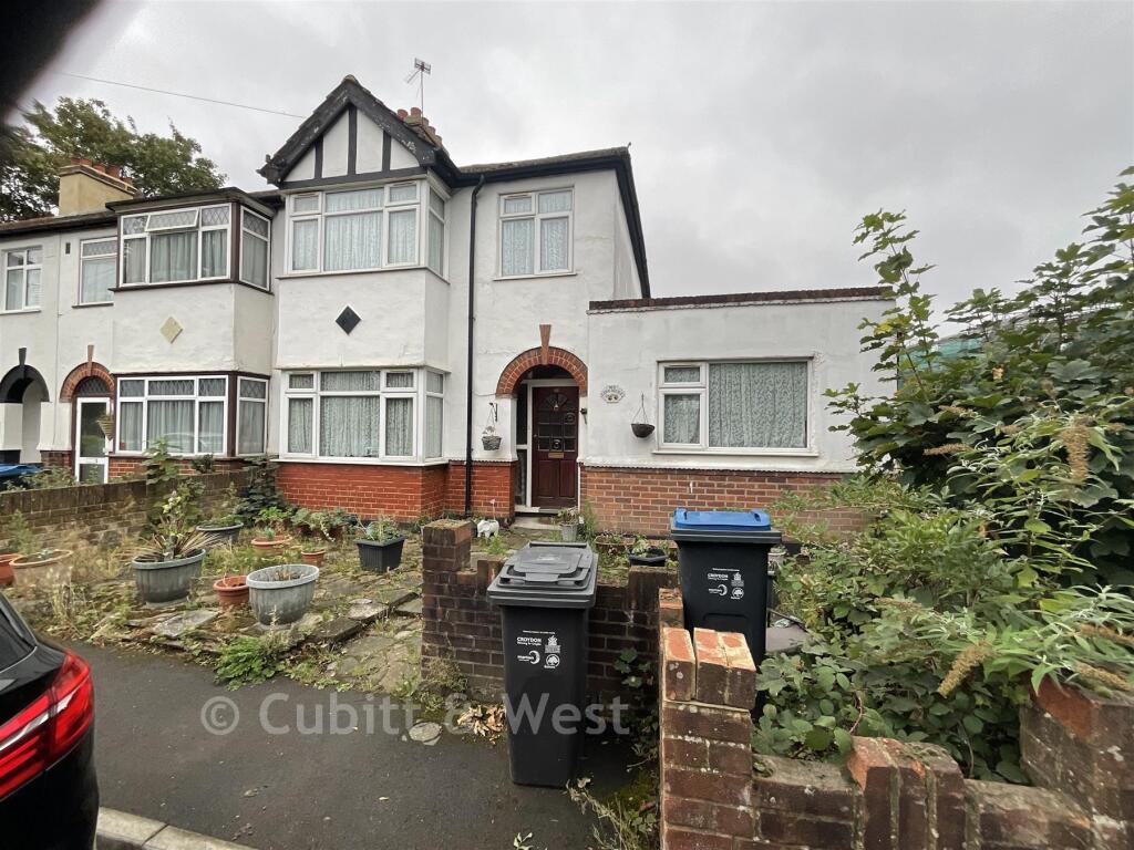 3 bedroom semi-detached house